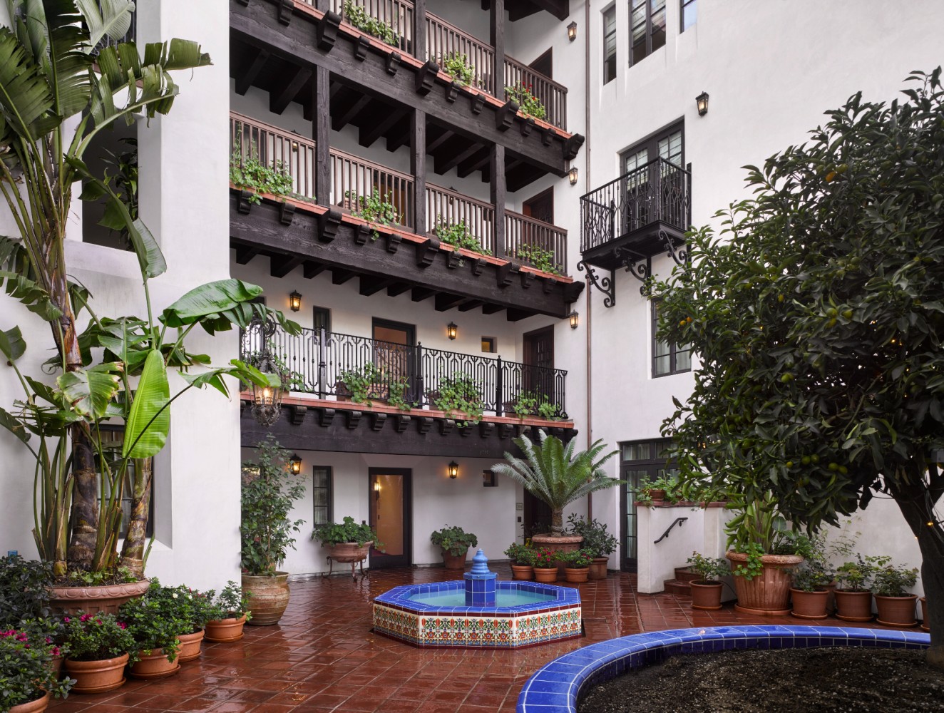 Plaza La Reina Hotel — gallery preview 1